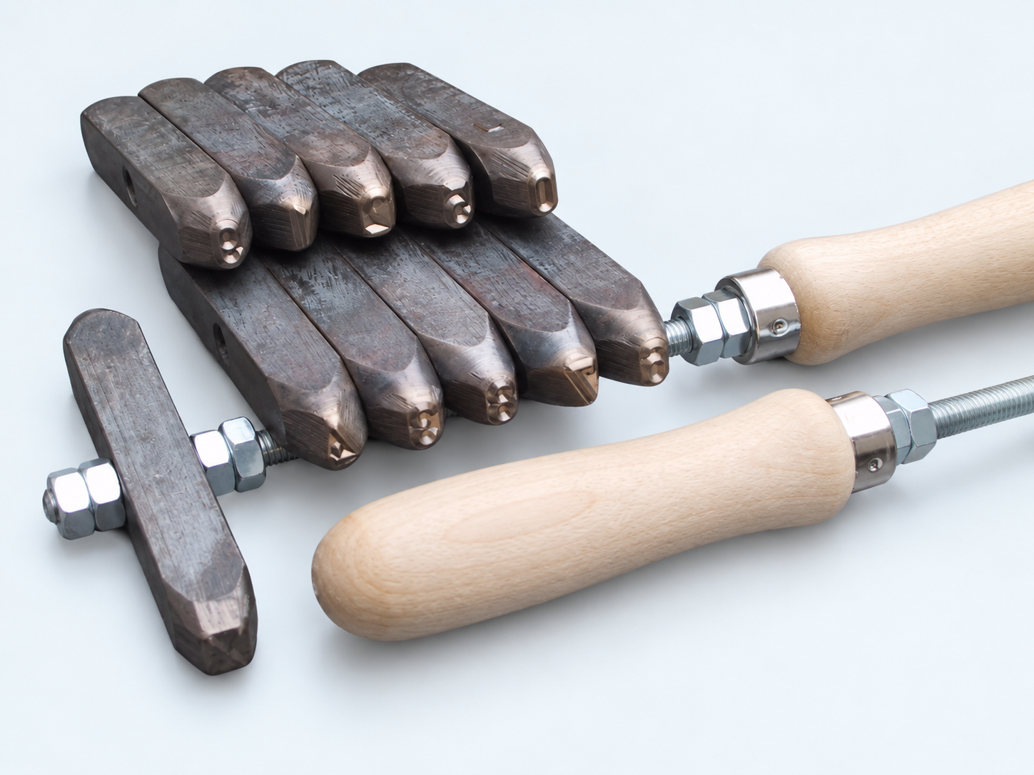 Handschlagstempel mit seitlichem Handgriff